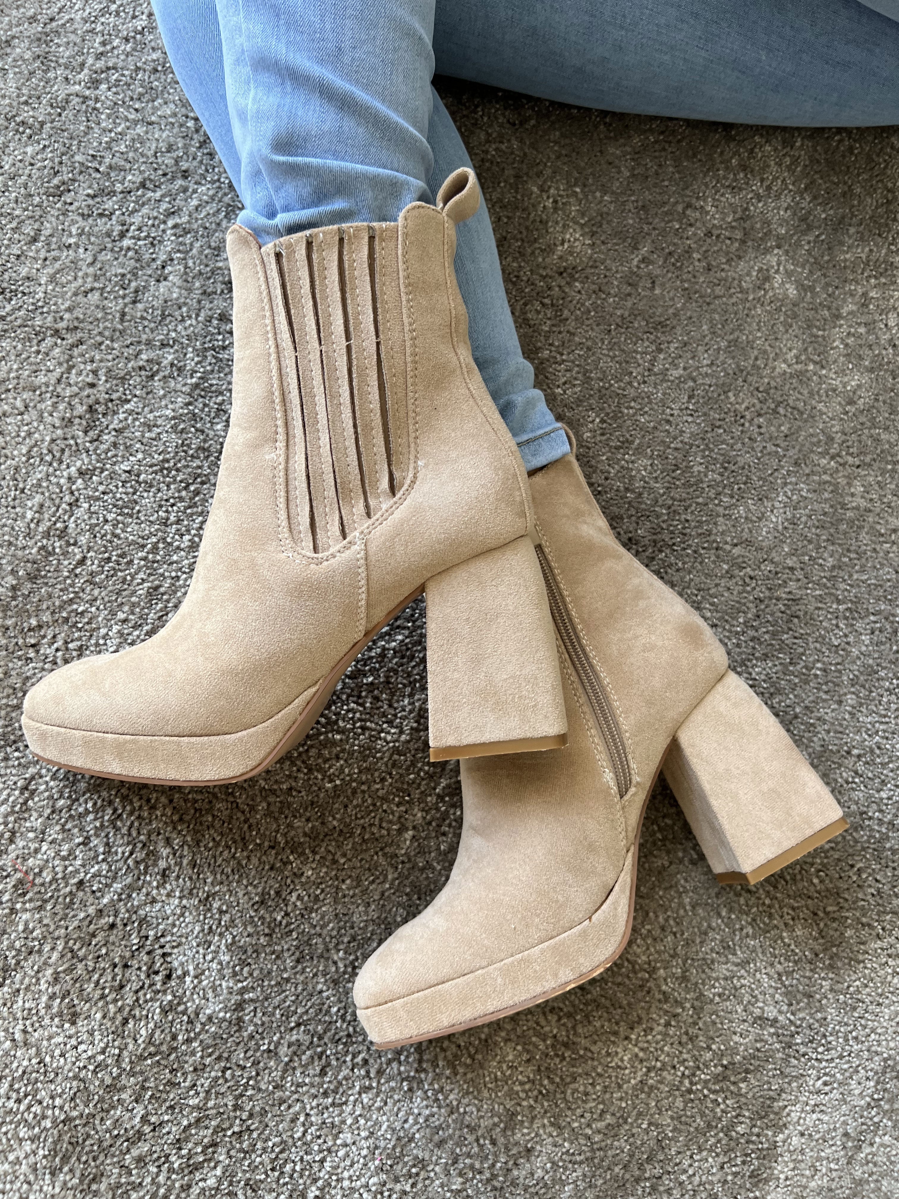 Edyta - Högklackad känga i mocka-look - Black